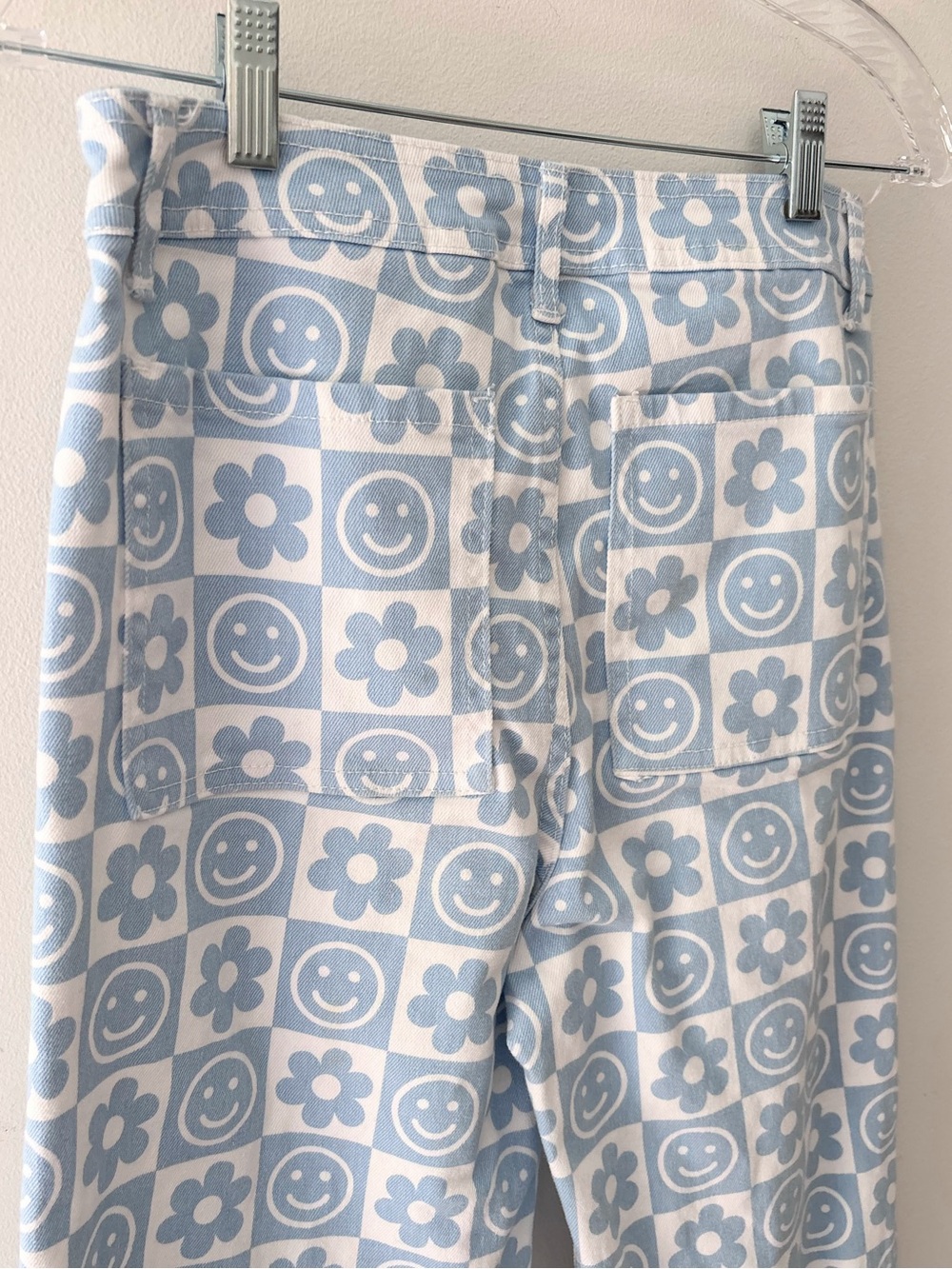 Forever 21 blue white checkered smiley face flower 70’s wide leg jean pants 27 - Picture 4 of 8